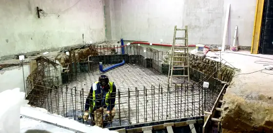 Zbrojenie przygotowane pod fundament maszyny przemysłowej